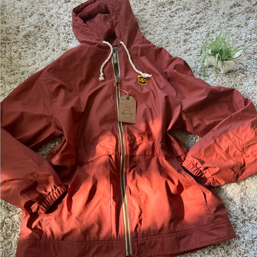 Original weatherproof, vintage NWT burgundy and red windbreaker UPS jack…